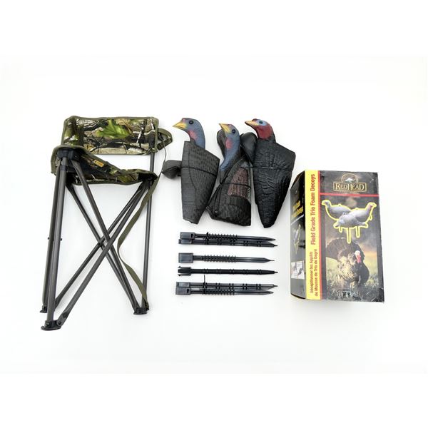 RED HEAD FIELD GRADE TRIO FOAM TURKEY DECOYS & TRI FOLD CAMOUFLAGE CHAIR