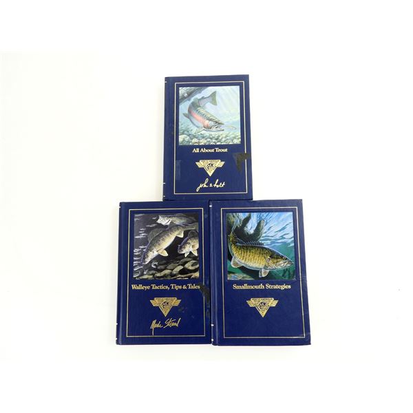 ASSORTED FISHING BOOKS LOT