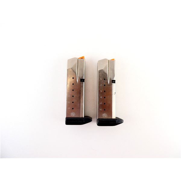 SMITH & WESSON SD40 .40 S&W MAGAZINE LOT