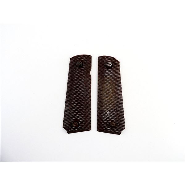 WWII U.S. COLT 1911A1 PISTOL GRIPS