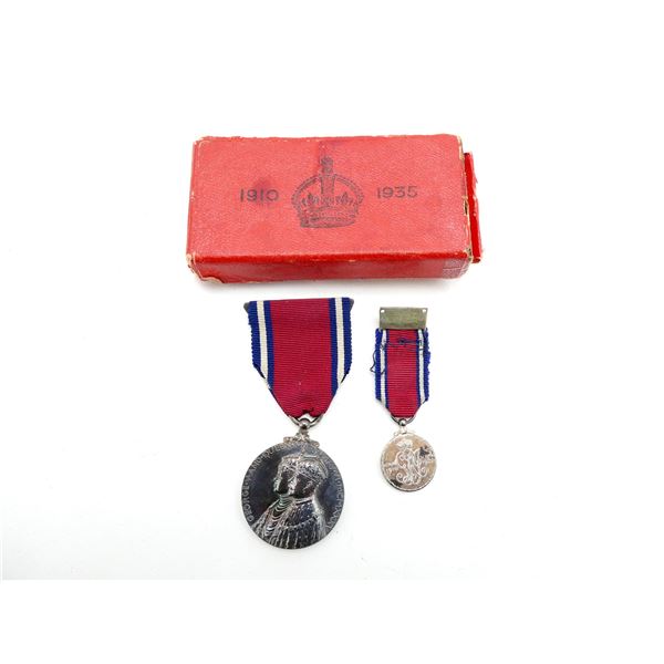 1935 KING GEORGE V SILVER JUBILEE MEDAL LOT