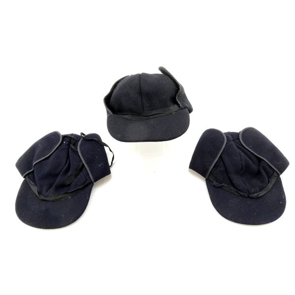 ASSORTED WWII CANADIAN NAVAL WINTER HAT LOT