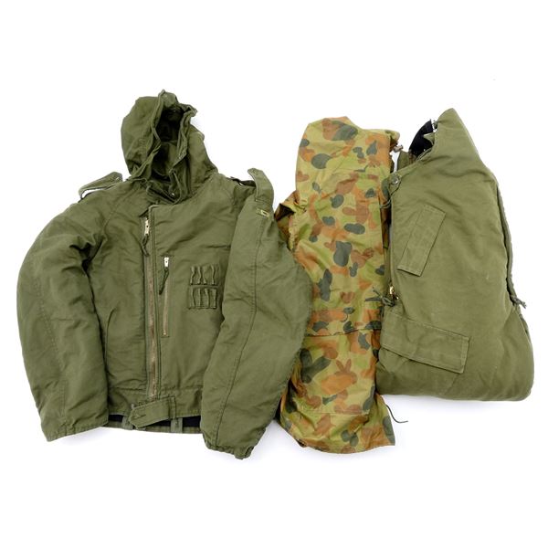 CANADIAN MILITARY COMBAT VEHICLE CREWMAN COLD WEATHER COVERALLS AND JACKET, ETC. LOT