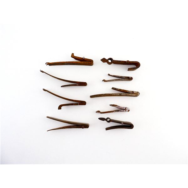 ASSORTED MUZZLE LOADER V-SPRING LOT