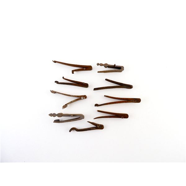 ASSORTED MUZZLE LOADER V-SPRING LOT
