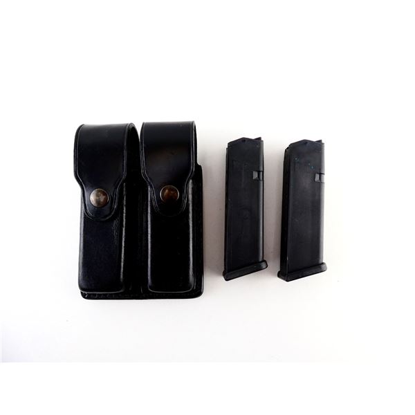 GLOCK 17 9MM LUGER MAGAZINE AND MAG POUCH LOT