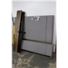 Image 1 : Grey Cloth King Bed