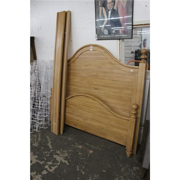 Light Oak Queen Bed