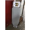 Image 1 : Ironing Board