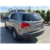 Image 4 : KIA SORENTO 2012 O/S TITLE 2 DAYS