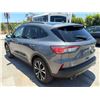 Image 4 : FORD  ESCAPE 2021 O/S TITLE 2 DAYS