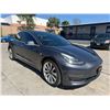 Image 2 : TESL MODEL3 2018 O/S TITLE 2 DAYS