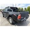 Image 4 : TOYT TACOMA 2005 O/S TITLE 2 DAYS