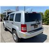 Image 4 : JEEP  LIBERTY 2012 T-DONATION