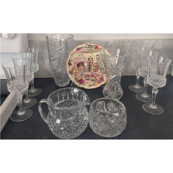 Crystal Tableware Collection with Royal Albert Christmas Warmth Plate