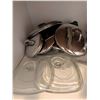 Image 3 : Assorted Lidded Cookware, New Knives, & Baking Pans