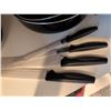 Image 6 : Assorted Lidded Cookware, New Knives, & Baking Pans