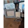 Image 4 : Decorative Picture Frames and Country Sunflowers Artwork