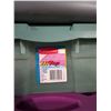 Image 3 : Storage Totes and Plastic Garment Hangers