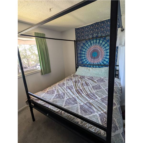 Full-Size Canopy Bed Bundle w/ Wall Tapestry