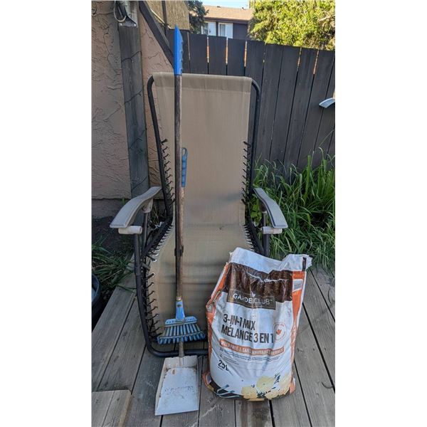 Lawn Lounger w/ New Bag Of Soil & Pooper Scooper