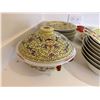 Image 23 : Chinese Tableware: Plates, Bowls, Covered Tureens, Serving Spoons, etc, Misc Sizes