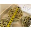 Image 26 : Chinese Tableware: Plates, Bowls, Covered Tureens, Serving Spoons, etc, Misc Sizes