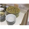 Image 6 : Chinese Tableware: Plates, Bowls, Covered Tureens, Serving Spoons, etc, Misc Sizes