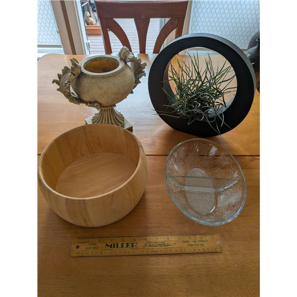 Wood Salad Bowl & Décor