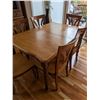 Image 2 : Table & Chairs