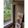 Image 1 : Tall Floor Lamp