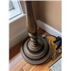 Image 3 : Tall Floor Lamp