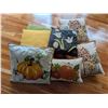 Image 1 : Decorator Pillows