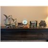Image 1 : Wells Fargo Bookends Italian Rococo Ewers