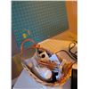 Image 3 : Décor Excell 5024 Sewing Machine and Table