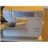 Image 4 : Décor Excell 5024 Sewing Machine and Table
