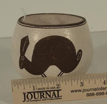 Acoma Rabbit Pot - Emma Lewis