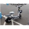 Image 4 : 2006 E Scooter