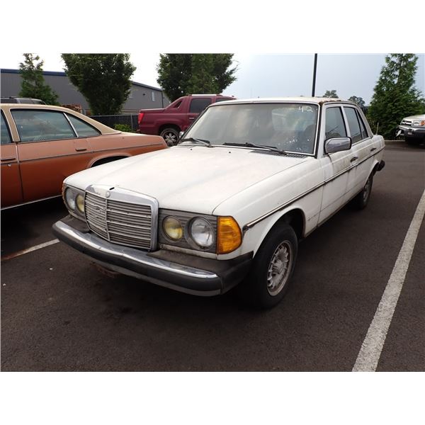 1982 Mercedes-Benz 300D