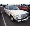 Image 2 : 1976 Mercedes-Benz 240D