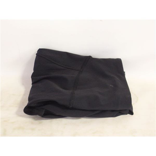 LULULEMON SIZE 6 LEGGINGS
