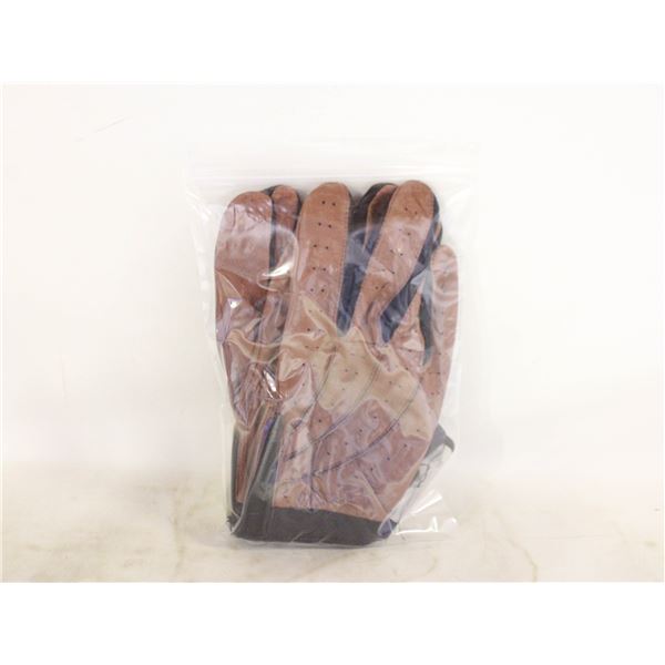 TWO PAIRS OF LEATHER GLOVES SIZE MEDIUM