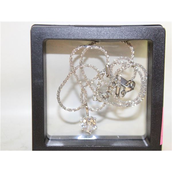 NEW STAINLESS STEEL NECKLACE WITH SPARKLING