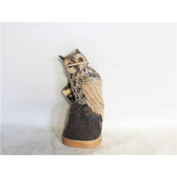 HAND CARVED BUFFALO HORN OWL 8"