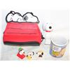 Image 1 : VINTAGE SNOOPY WITH PURSE AND PEANUTS MUG
