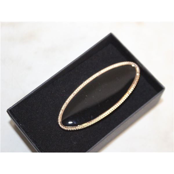 NEW WOMEN'S RING - ADJUSTABLE SZ