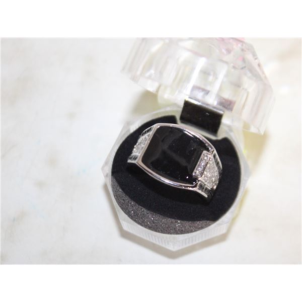 NEW MEN'S RING - SIZE 11