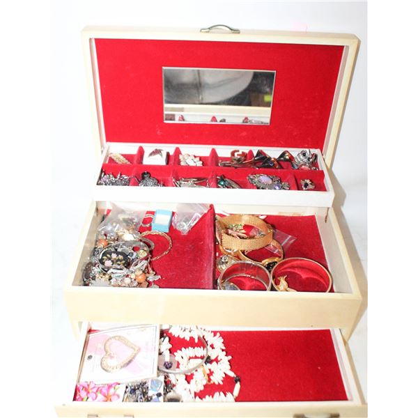 VINTAGE JEWELRY BOX FILLED WITH VINTAGE JEWELRY