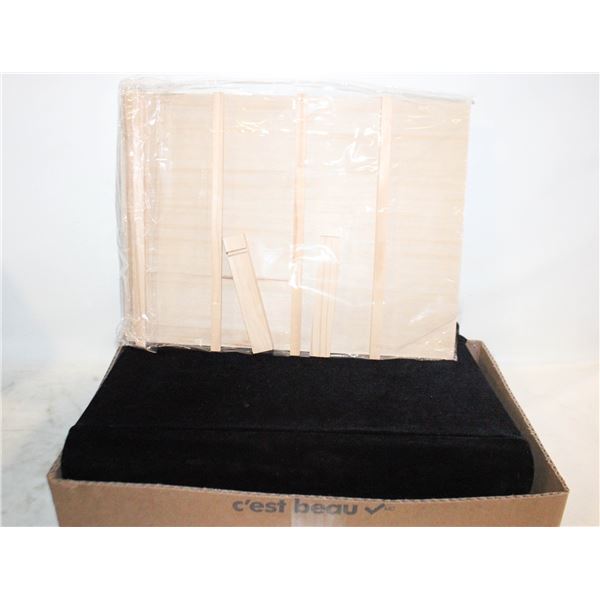 4 LARGE DISPLAY ITEMS 1 NEW UNOPENED