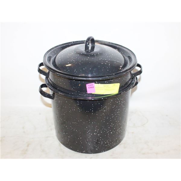 VINTAGE BLACK ENAMEL GRANITEWARE INSERT